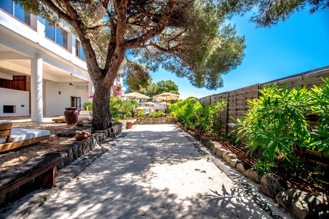 Villa for sale in Roquebrune-Sur-Argens, Provence-Alpes-Cote D'azur, 83, France