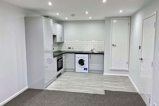 42, Forest Drive, Birmingham photo 4
