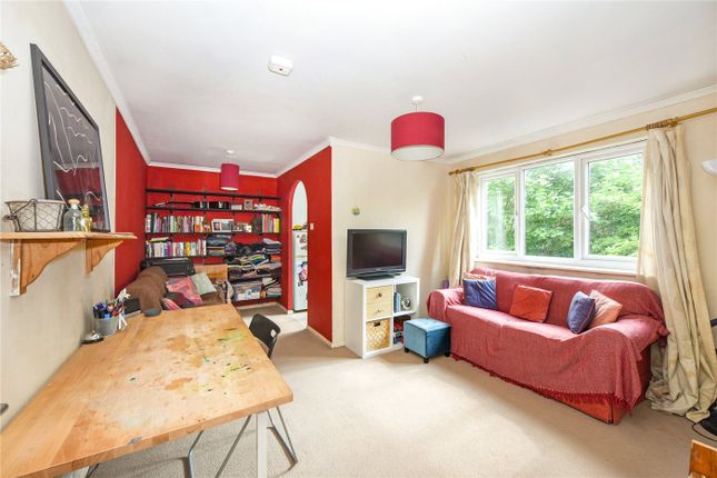 Flat 10 Tilbury House, 9, Myers Lane, London photo 2