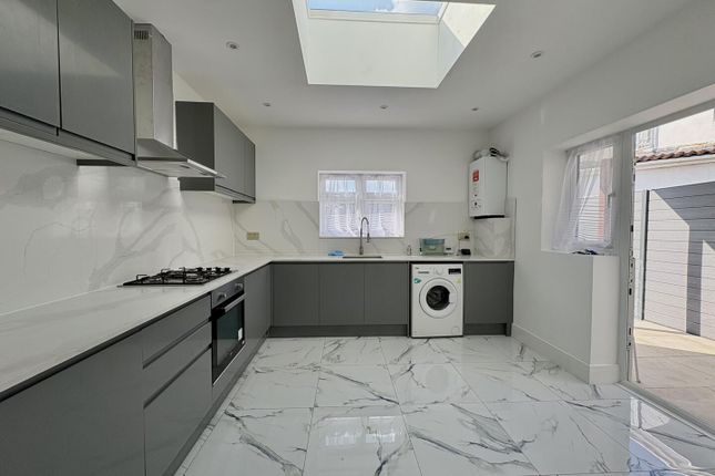 19, Sandringham Road, Barking photo 5