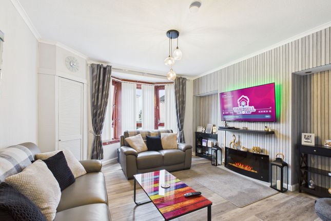 50 Binend Road, Glasgow photo 2