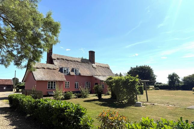 Lodge Farm, Wickham Road, Eye photo 2