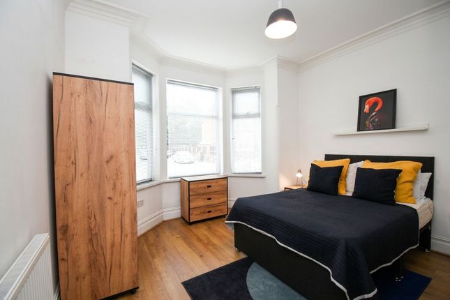 131 Barton Lane, Manchester photo 4