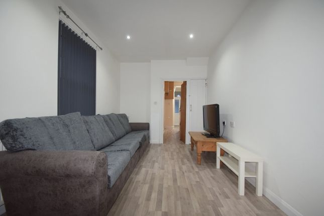 Llantrisant Street, Cardiff photo 3