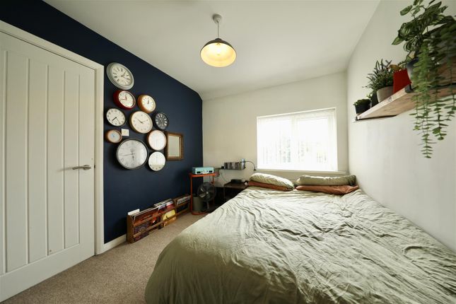 45, Swanfield Road, Hull photo 4