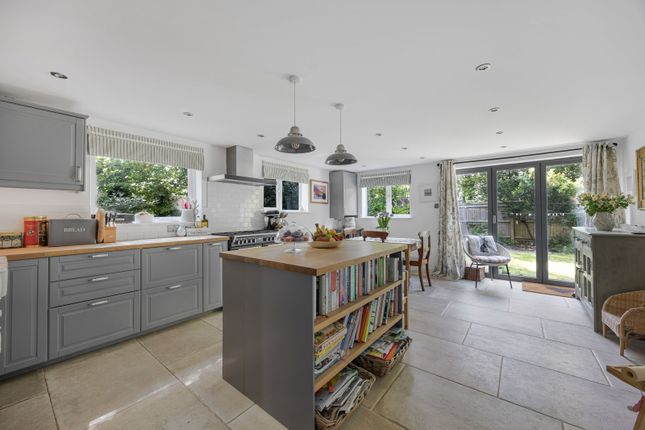14, Morestall Drive, Gloucestershire photo 2