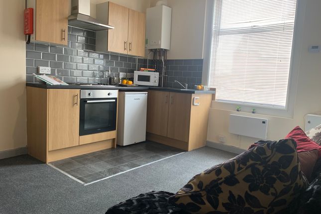 31, Cedar Terrace, Armley photo 4