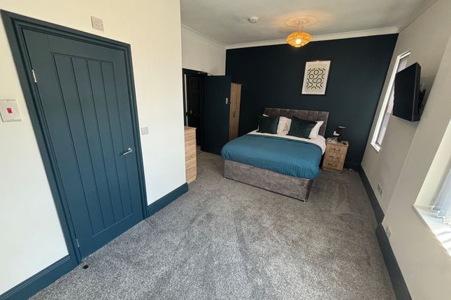 Room 5, Lockett Street, Stoke-On-Trent photo 3