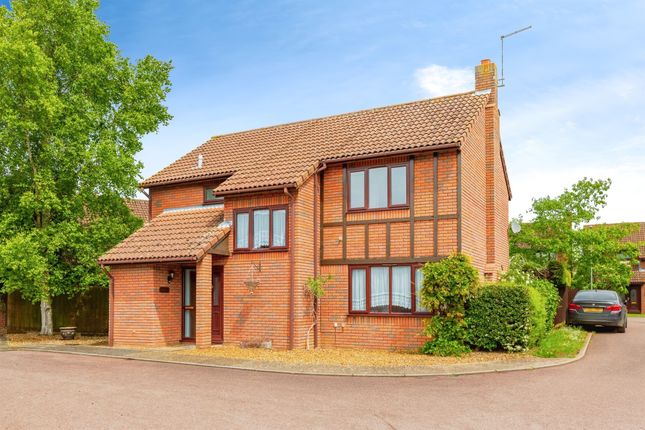 Thumbnail Detached house for sale in Viceroy Close, Raunds, Wellingborough