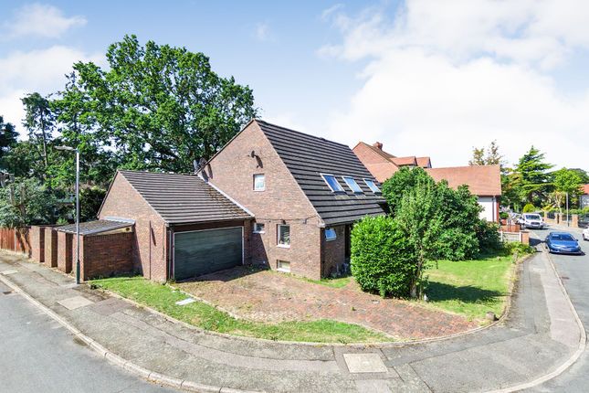 25 Freeman Way, Hornchurch photo 2