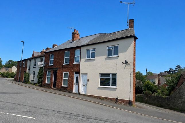 2-bed house on 6, North Street, Raunds, £160,000