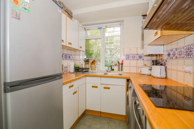 Flat for sale in Broomfield Road, Richmond