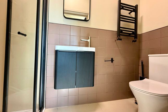 Room 2, 93 Havelock Road, Luton photo 5