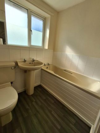 28, Marlborough Way, Telford photo 5