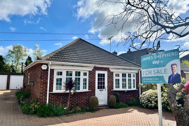 Thumbnail Bungalow for sale in Wigmore Road, Rainham, Kent