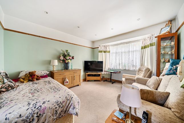 90, Worcester Park Road, Surrey photo 4