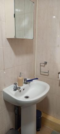 Flat to rent in Kenilworth Court, Coventry