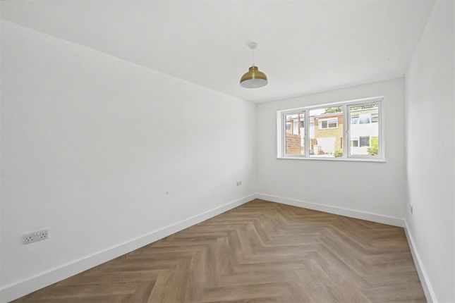 1a, Wells Close, Harpenden photo 4