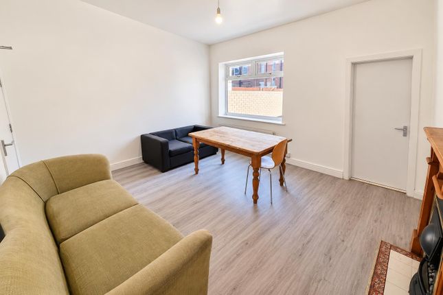 Ninth Avenue, Newcastle Upon Tyne photo 3