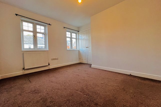 3 Camella Villa, Holly Road, Aldershot photo 4