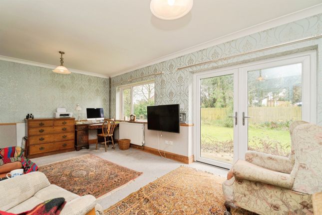 Carefree, Providence Place, MELTON CONSTABLE photo 2
