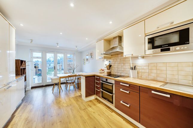72B, Kings Road, Surrey photo 2