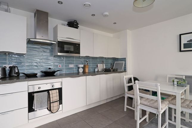 11 Davaar House, Ferry Court, Cardiff Bay photo 4