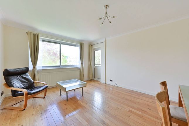 Flat to rent in The Downs, Wimbledon, London