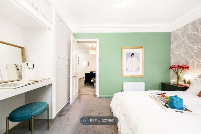 A Greycoat Gardens, Greycoat Street, London photo 2