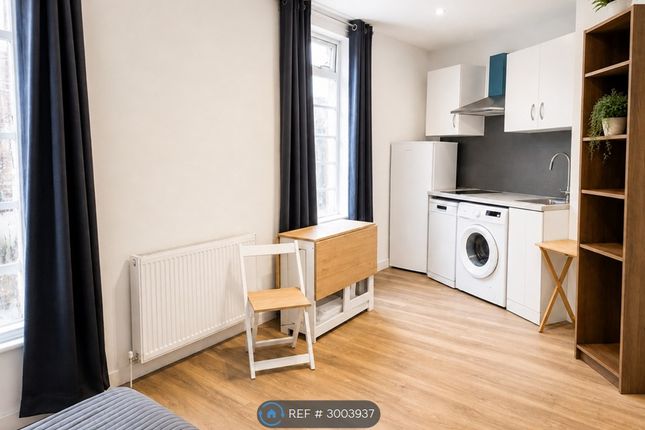 Flat, Southampton Road, London photo 2