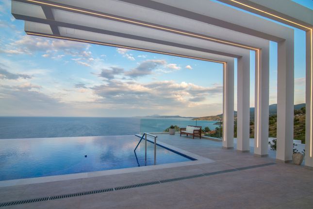 Thumbnail Villa for sale in Agios Nikolaos, Kalamaki, Zakynthos, Ionian Islands, Greece