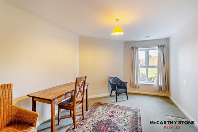Flat for sale in Squirrel Way, Shadwell, Leeds