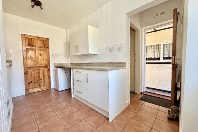 5, Highfield Place, Castleford photo 2