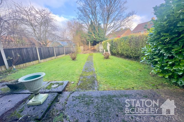 34, The Oval, Sutton-in-Ashfield photo 2