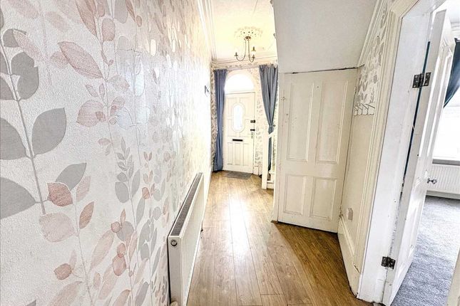 124, Watnall Road, Hucknall photo 3