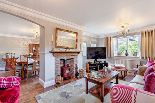 6, Cherryfields, Peterborough photo 4