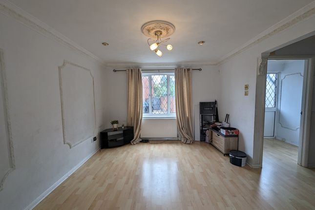 4, Bedford photo 2