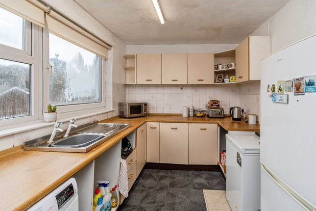 72, Millfield Avenue, WALSALL photo 3