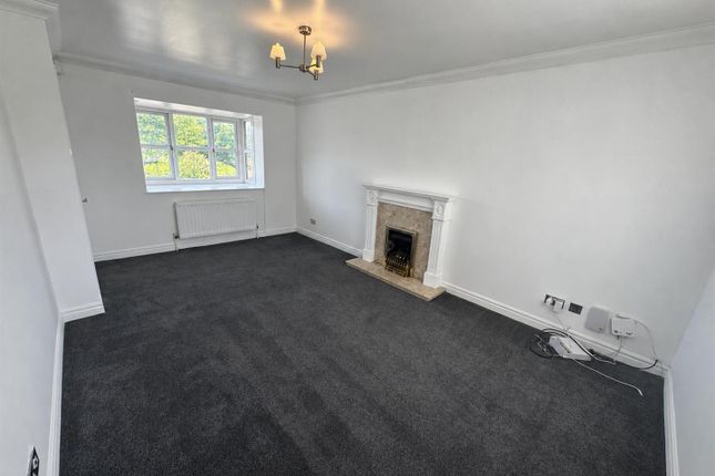 16, Browfield View, Keighley photo 3