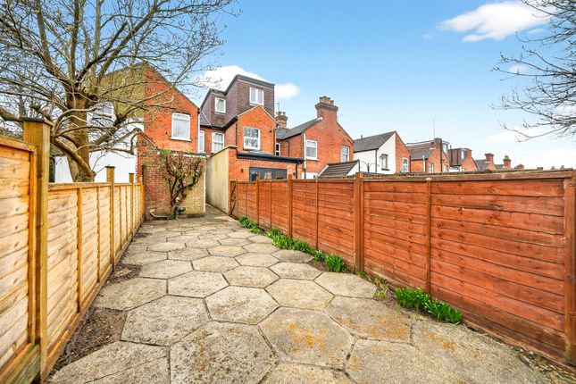 21 Acacia Road, Guildford photo 3