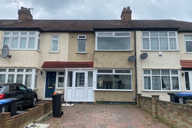 Thumbnail Terraced house to rent in Broadlands Avenue, Enfield