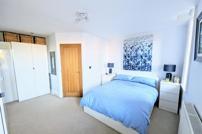 Flat for sale in Main Street, Balderton, Newark