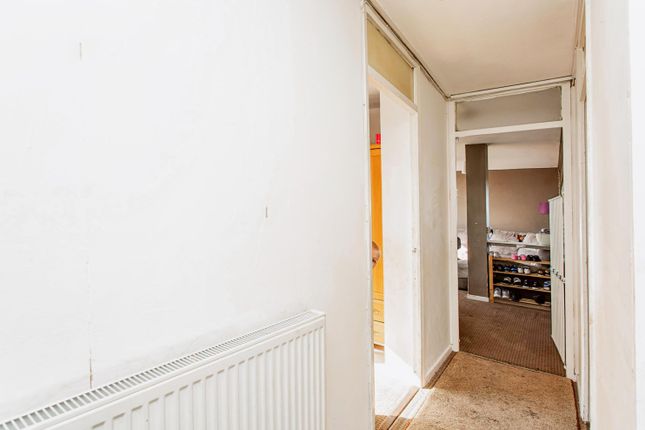 Flat for sale in Quantock, Chichester Road, Southend- On-Sea