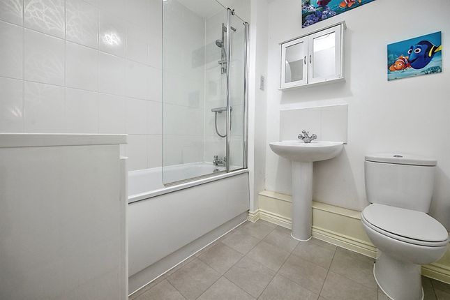 Town house for sale in Roberts Road, Colchester