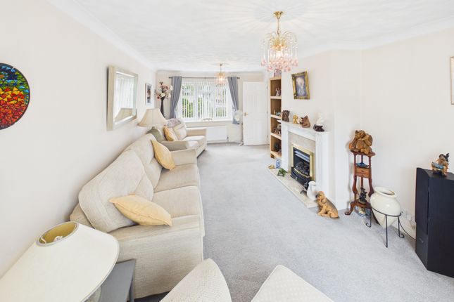 31, Greenwich Close, Downham Market photo 3
