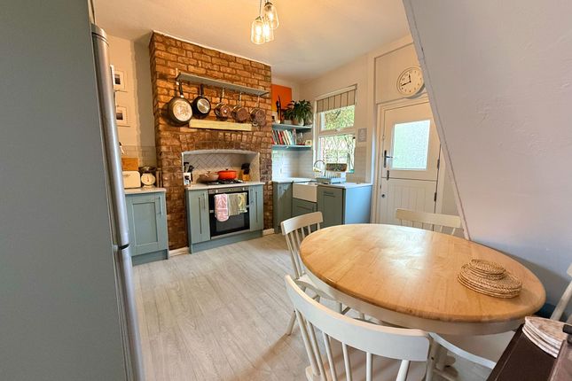 27 Gordon Avenue, Sale photo 4
