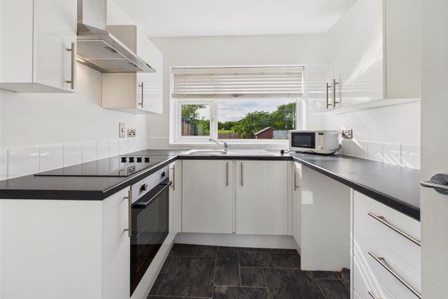 6, Corona Drive, Hull photo 3