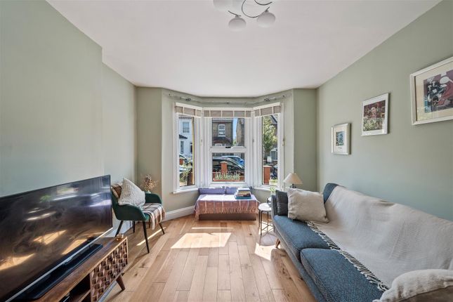 49, Bungalow Road, London photo 4