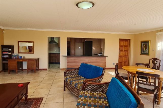 Detached house for sale in 24 Leadwood Road, Noorsekloofpunt, Jeffreys Bay, Eastern Cape, South Africa