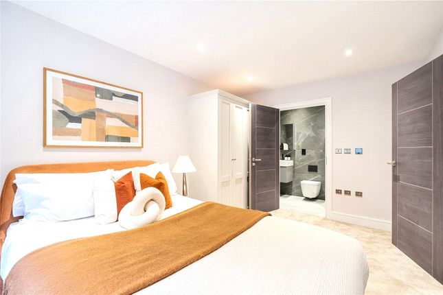 Flat 5, 30-36, Stamford Road, London photo 5